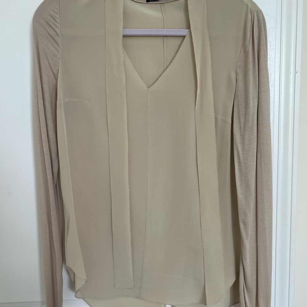 Elegant Ellie Tahari Cream Women's Top